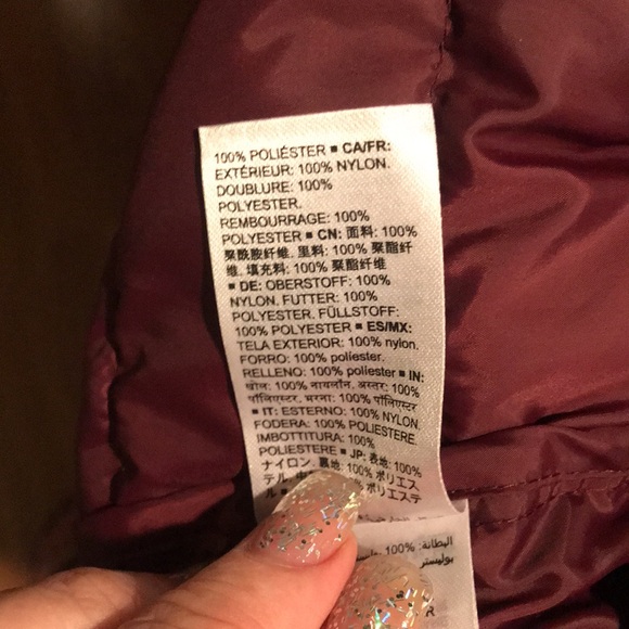 Amazon Essentials Burgundy Women’s Lightweight Water Resistant Puffer S. NWOT - Picture 4 of 5